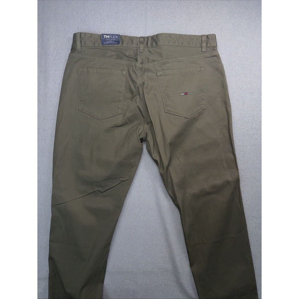Tommy Hilfiger Mens Sz 34x30 Flex Straight Leg Stretch Logo Green 5 Pocket Pants - Picture 9 of 10